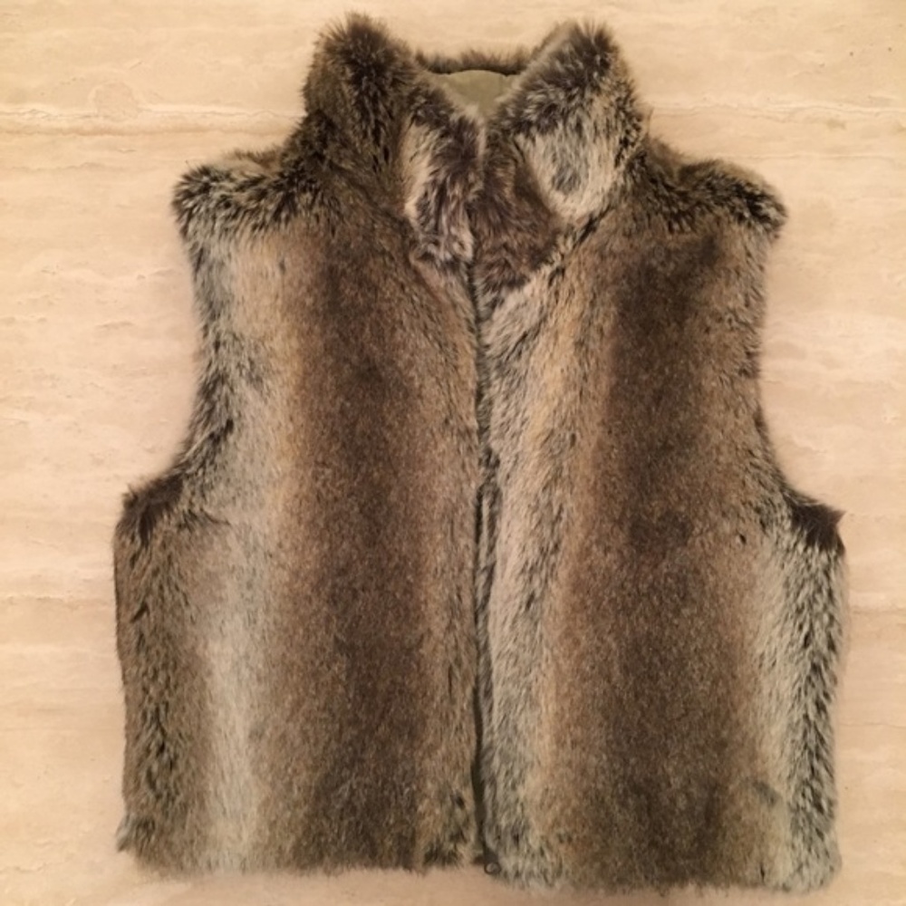 Skea Reversable Faux Fur Vest
